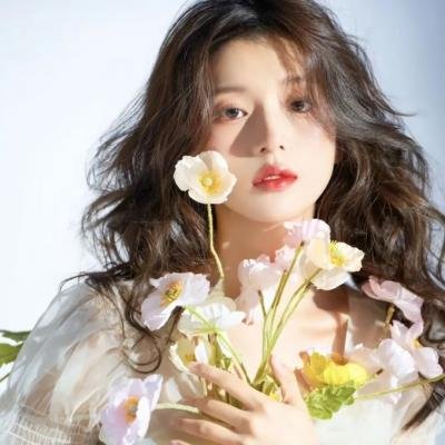 与彩云相遇2023